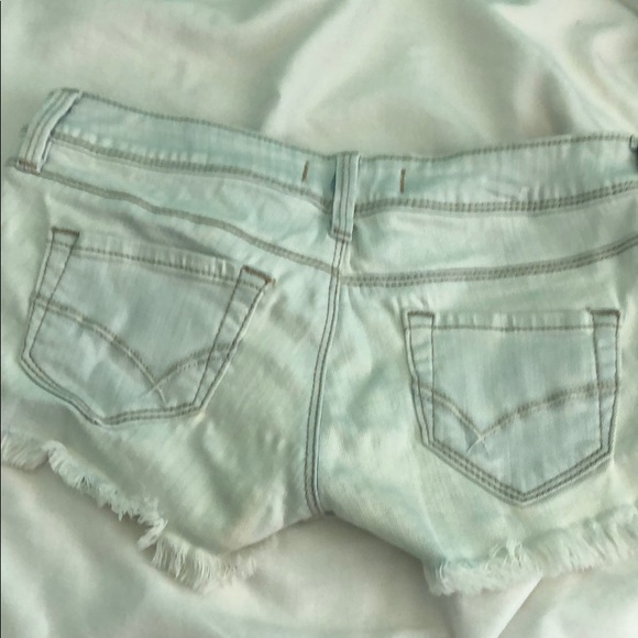 Shorts - Picture 3 of 3